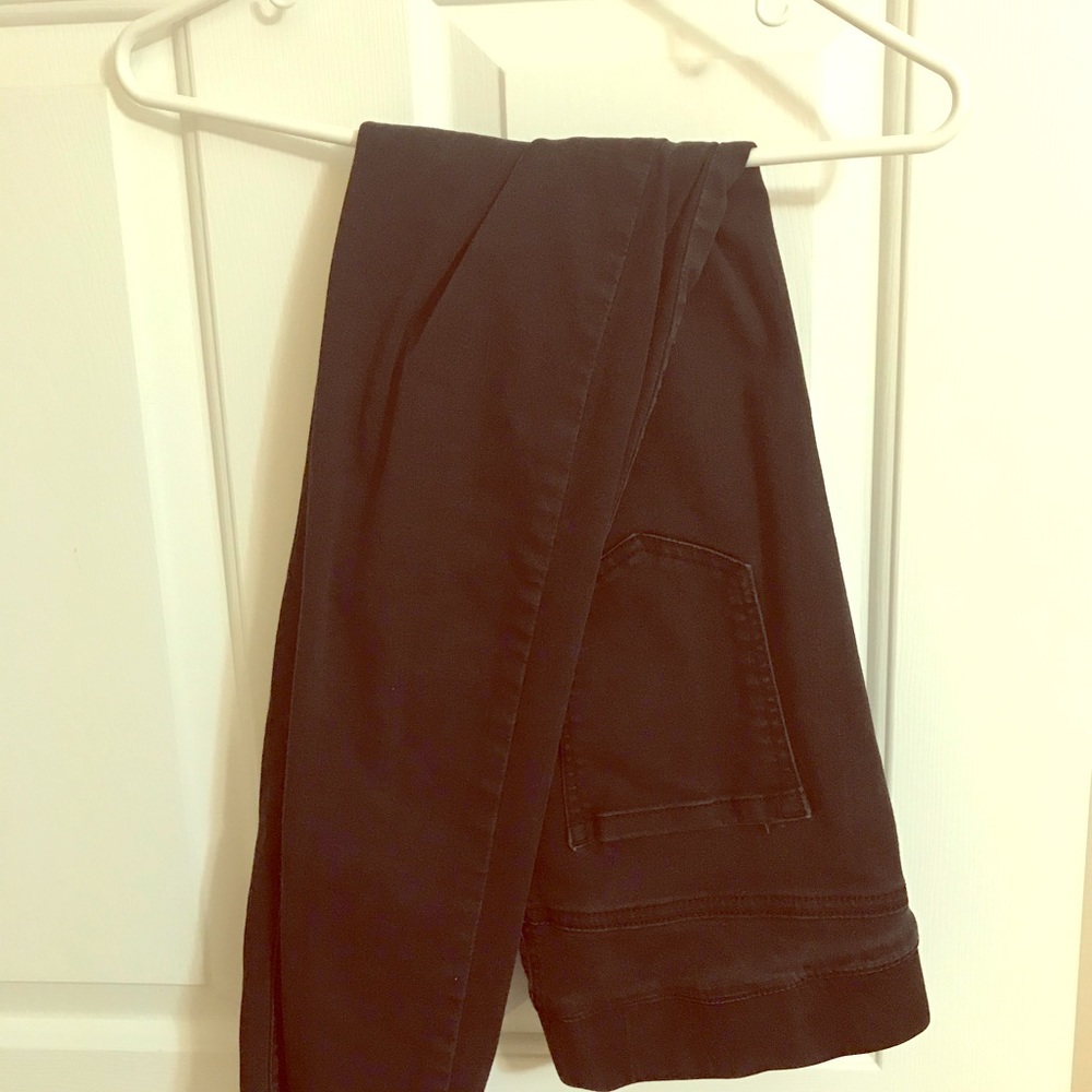 Black non-ripped jeans